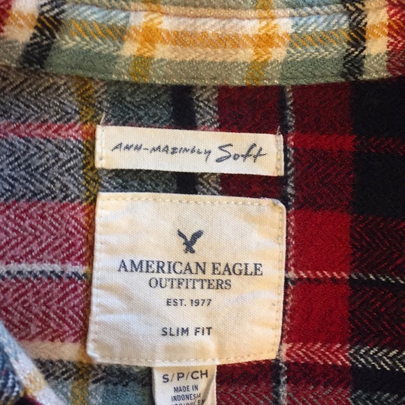 American Eagle 🦅 fitted flannel - Picture 2 of 3